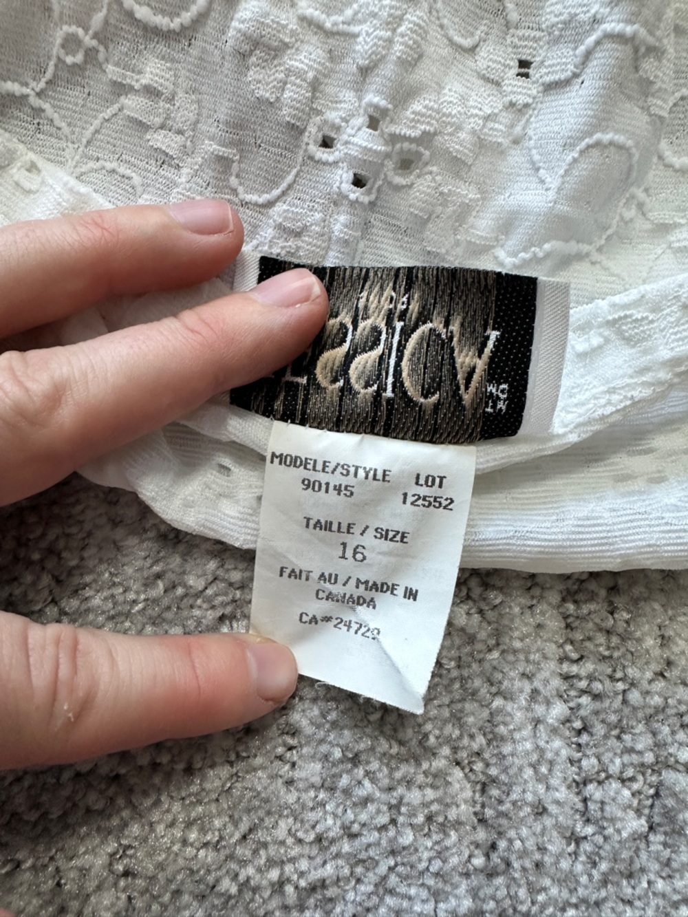 Jessica Sport Lace Halter Crop Top – Made in Canada (Tagged 16, Fits S/M) - Picture 7 of 8